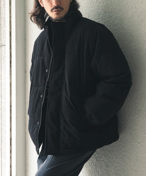 ITEMS URBANRESEARCH(アイテムズ アーバンリサーチ)の「コーデュロイ発熱中綿ハイネックジャケット(ダウンジャケット/コート・メンズ・ネイビー/ブラウン/ブラック・LARGE/MEDIUM)」の1枚目の写真