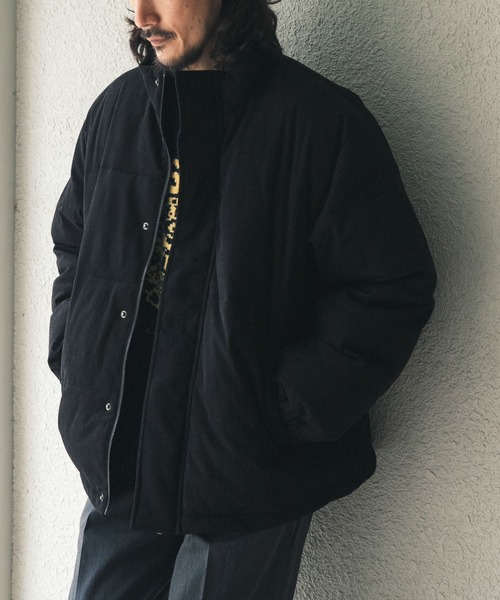 ITEMS URBANRESEARCH(アイテムズ アーバンリサーチ)の「コーデュロイ発熱中綿ハイネックジャケット(ダウンジャケット/コート・メンズ・ネイビー/ブラウン/ブラック・LARGE/MEDIUM)」の4枚目の写真