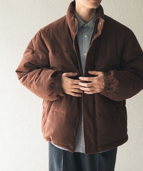 ITEMS URBANRESEARCH(アイテムズ アーバンリサーチ)の「コーデュロイ発熱中綿ハイネックジャケット(ダウンジャケット/コート・メンズ・ネイビー/ブラウン/ブラック・LARGE/MEDIUM)」の15枚目の写真