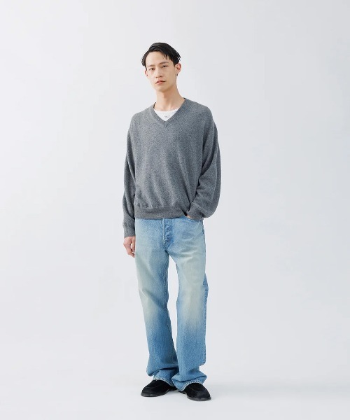 SUBLATIONS（サブレーションズ）の「【SUBLATIONS】CASHMERE V-NECK KNIT 16（ニット/セーター・メンズ・チャコールグレー/グレー/レッド/モカ・FREE）」の12枚目の写真