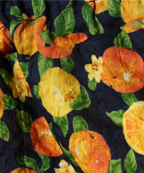 CHUBBYGANG（チャビーギャング）の「オレンジ柄　フリルショートパンツ（その他パンツ・キッズ・ネイビー/ホワイト・140/160/150）」の7枚目の写真