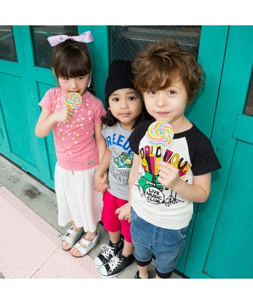 BREEZE(ブリーズ)の「ネット限定バンドTシャツ(Tシャツ/カットソー・キッズ・キナリ/レッド/ブラック・95/120/140/90/80/100/110/130)」の5枚目の写真
