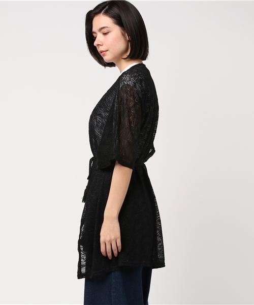 VENCEEXCHANGE（ヴァンスエクスチェンジ）の「透かし編みポンチョカーデ       （カーディガン/ボレロ・レディース・ホワイト/ブラック/クリアイエロー/ダークグリーン・MEDIUM）」の6枚目の写真