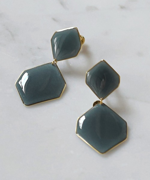 ANEMONE（アネモネ）の「ダブルヘキサゴンのつやつやイヤリング（イヤリング・レディース・ベージュ/ブラウン/ブルー/グリーン/ライトピンク/ライトブラウン/グレー/パープル/エメラルド・FREE）」の7枚目の写真