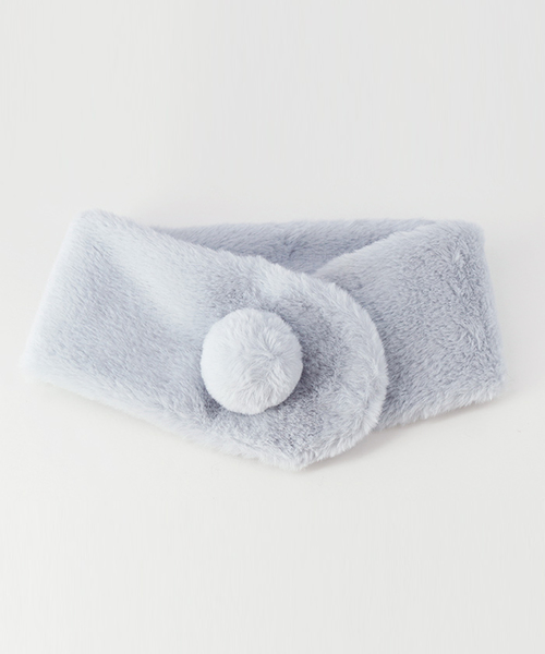 Catherine Cottage（キャサリンコテージ）の「うさぎのしっぽフェイクファーマフラー（マフラー・キッズ・ホワイト/ベージュ/ネイビー/グレー/レッド/ブルー/ミント/ベビーピンク/ライラック/スモークピンク/ピンク系その他・FREE）」の7枚目の写真