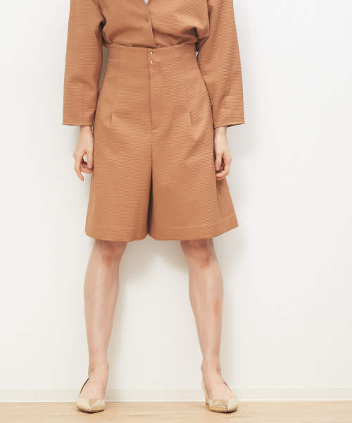 DESIGNWORKS(デザインワークス)の「ショートパンツ(その他パンツ・レディース・ネイビー/ブラウン・38/36)」の2枚目の写真