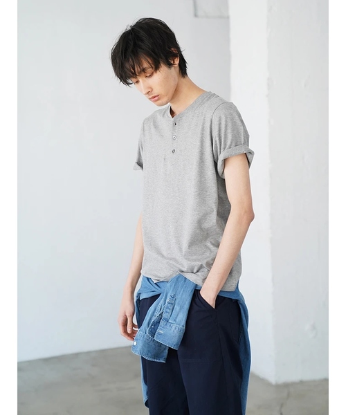 CRAFT STANDARD BOUTIQUE（クラフトスタンダードブティック）の「ヘンリーネックカットプルオーバー ☆●（Tシャツ/カットソー・メンズ・その他7/グレー系その他/グレー系その他4/オフホワイト/ブラック/ブルー・LL/M/L）」の3枚目の写真