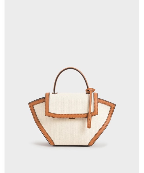 CHARLES & KEITH（チャールズ & キース）の「キャンバストラペーズ トップハンドルバッグ / Canvas Trapeze Top Handle Bag（ハンドバッグ・レディース・ブラック/オリーブ/ライトブラウン/マルチ/ブラック系その他2・M）」の3枚目の写真