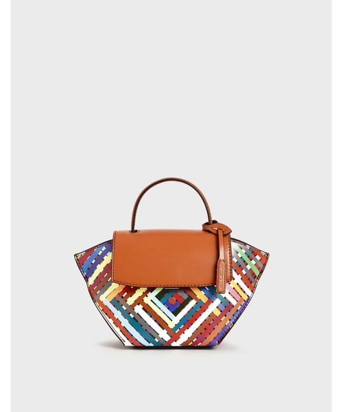 CHARLES & KEITH（チャールズ & キース）の「キャンバストラペーズ トップハンドルバッグ / Canvas Trapeze Top Handle Bag（ハンドバッグ・レディース・ブラック/オリーブ/ライトブラウン/マルチ/ブラック系その他2・M）」の5枚目の写真