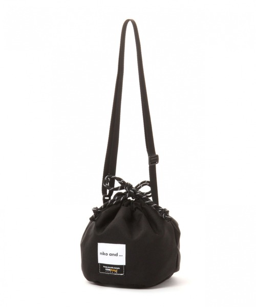 niko and...（ニコアンド）の「CORDURA巾着バッグ（ショルダーバッグ・レディース・ブラック/ベージュ/パープル/オフホワイト/イエロー・0）」の17枚目の写真