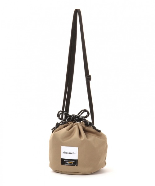 niko and...（ニコアンド）の「CORDURA巾着バッグ（ショルダーバッグ・レディース・ブラック/ベージュ/パープル/オフホワイト/イエロー・0）」の18枚目の写真