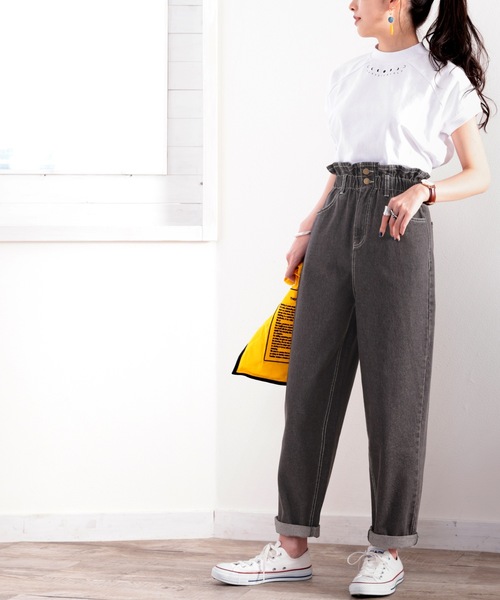 classicalelf（クラシカルエルフ）の「スタイルアップ魅せ。ハイウエストギャザーテーパードパンツ（デニムパンツ・レディース・ブラック/インディゴブルー/ナチュラル/グレー/ブラウン/グレー系その他・SMALL/MEDIUM/LARGE/X-LARGE/XX-LARGE）」の18枚目の写真