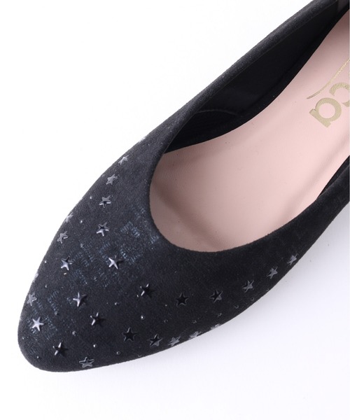 coca(ANDEX shoes product)(コカ)の「coca / コカ 星スタッズ付き ポインテッドトゥ ローヒール パンプス 420002(パンプス・レディース・パイソン/ブラック/ベージュ・23.5cm/24.5cm/22cm/23cm/22.5cm/24cm)」の8枚目の写真