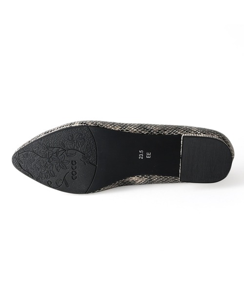 coca(ANDEX shoes product)(コカ)の「coca / コカ 星スタッズ付き ポインテッドトゥ ローヒール パンプス 420002(パンプス・レディース・パイソン/ブラック/ベージュ・23.5cm/24.5cm/22cm/23cm/22.5cm/24cm)」の12枚目の写真