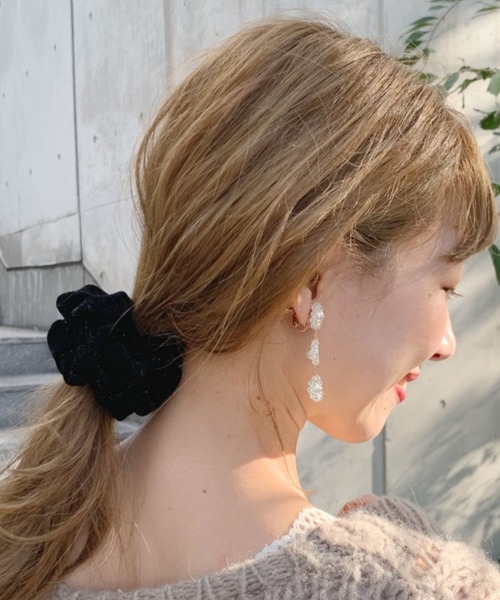 flower（フラワー）の「シアーフラワリーイヤリング（イヤリング・レディース・ホワイト・FREE）」の5枚目の写真