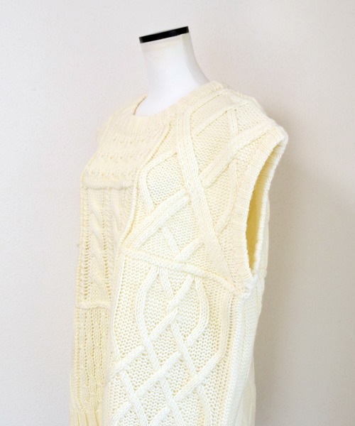 Marient（マリエント）の「ケーブルアランニットベスト（ニット/セーター・レディース・ベージュ/ブラウン/アイボリー・FREE）」の21枚目の写真