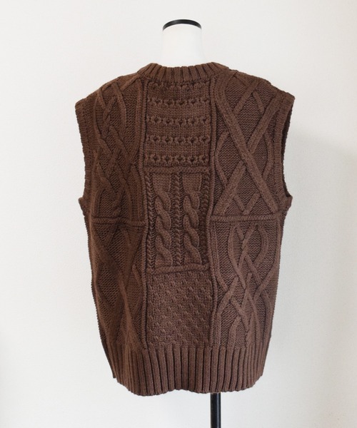 Marient（マリエント）の「ケーブルアランニットベスト（ニット/セーター・レディース・ベージュ/ブラウン/アイボリー・FREE）」の5枚目の写真