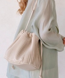 VANNIE U | レザープリーツBAG(ショルダーバッグ)