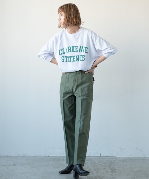 Aunt Marie's(アントマリーズ)の「カレッジロゴスウェット / AUNT MARIE'S(スウェット・レディース・ホワイト/ネイビー/グリーン・FREE)」の12枚目の写真