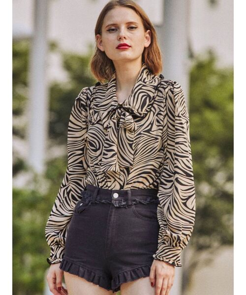 jouetie（ジュエティ）の「ビックカラーフロントリボンブラウス（シャツ/ブラウス・レディース・ブラック/オフホワイト/その他1・MEDIUM）」の3枚目の写真