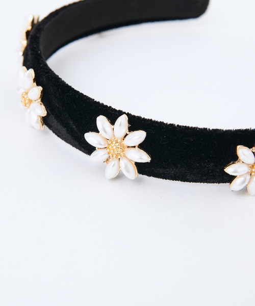 one after another NICE CLAUP（ワンアフターアナザーナイスクラップ）の「デイジービジューカチューシャ（カチューシャ・レディース・ブラック・FREE）」の2枚目の写真