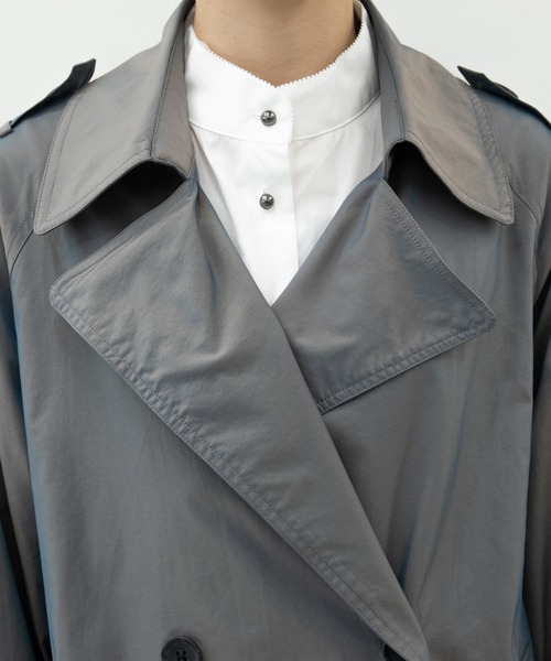 kutir(クティール)の「【kutir3周年記念アイテム】タマムシトレンチコート(トレンチコート・レディース・カーキブラウン/ブルー/パープル・SMALL/MEDIUM)」の15枚目の写真