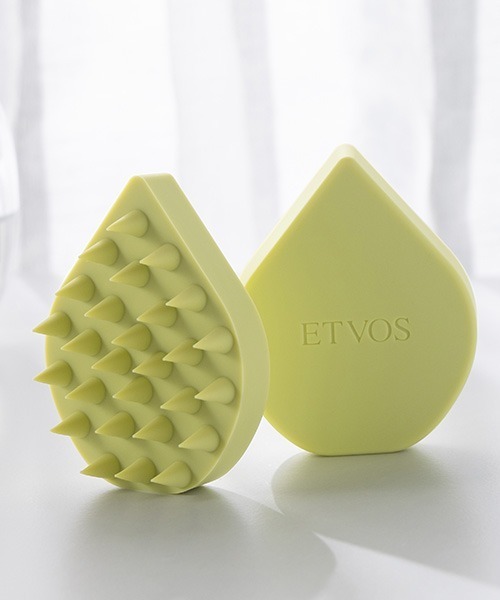 ETVOS（エトヴォス）の「リラクシングマッサージブラシ（その他ボディ・ヘアケア・レディース・その他/#マットピンク/#チャコールグレー(ハード)/#インディゴブルー(ハード) サンプル付/#ソフトイエロー サンプル付/#ライム/#インディゴブルー(ハード)/#ラムネ(ハード)/#ホワイトモカ 限定パッケージ/#チャコールグレー(ハード) 限定パッケージ/#ハートピンク 限定パッケージ/#エルモ/#ビッグバード/#クッキーモンスター(ハード)・FREE）」の5枚目の写真