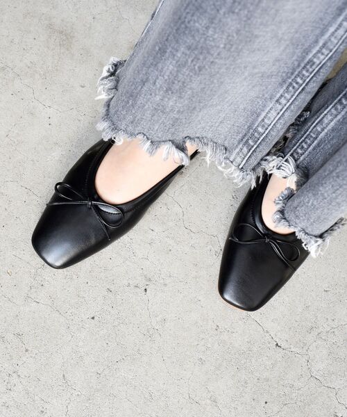 SHIPS（シップス）の「スクエアバレエシューズ◇（バレエシューズ・レディース・オフホワイト/ブラック・25/30/35/40/45/50）」の14枚目の写真