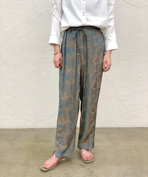 CIAOPANIC（チャオパニック）の「リーフ柄イージーパンツ（スラックス・レディース・グリーン/ネイビー/ブルー系その他・FREE）」の4枚目の写真
