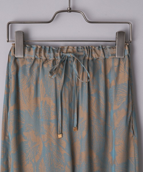 CIAOPANIC（チャオパニック）の「リーフ柄イージーパンツ（スラックス・レディース・グリーン/ネイビー/ブルー系その他・FREE）」の14枚目の写真