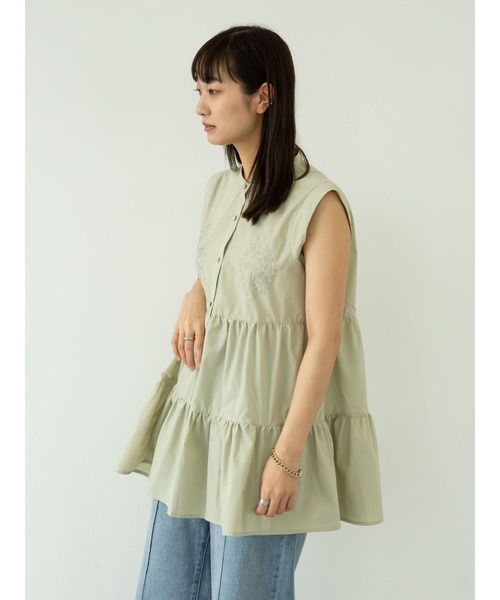 ELENCARE DUE（エレンカーレデュエ）の「・ELENCARE DUE　刺繍ティアードチュニック＊（シャツ/ブラウス・レディース・ブラック/オフホワイト/イエロー/ラベンダー・FREE）」の10枚目の写真