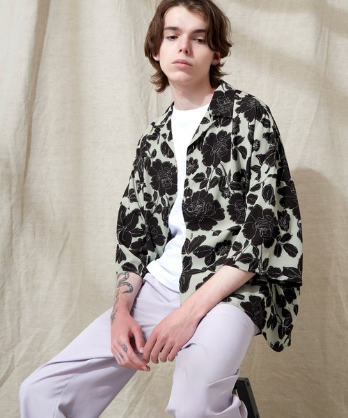 EMMA CLOTHES（エマクローズ）の「オーバーサイズドルマン プラントガラ オープンカラーS/Sシャツ EMMA CLOTHES（シャツ/ブラウス・メンズ・ホワイト系その他/ブラック系その他/ベージュ系その他/グリーン系その他/ブルー系その他/ブラック系その他2/ブルー系その他2/ブルー系その他3・M/L）」の7枚目の写真