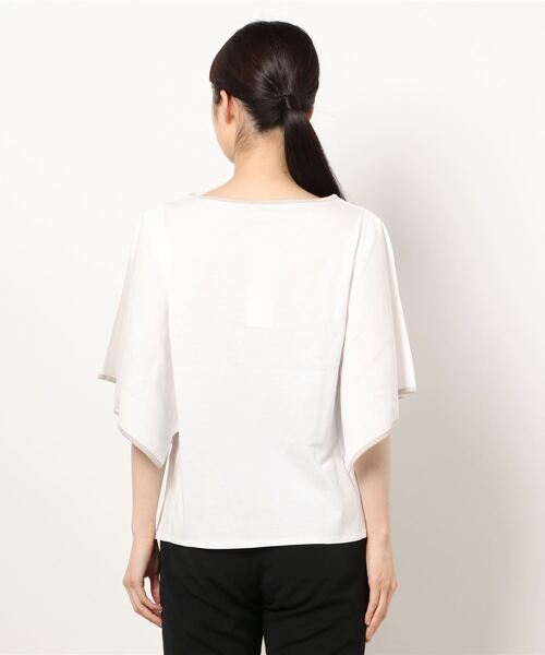 Te chichi（テチチ）の「配色パイピングフレア袖プルオーバー（Tシャツ/カットソー・レディース・オフホワイト/グレー/モカ・ﾌﾘ-）」の5枚目の写真