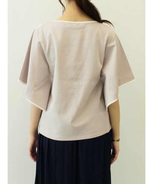 Te chichi（テチチ）の「配色パイピングフレア袖プルオーバー（Tシャツ/カットソー・レディース・オフホワイト/グレー/モカ・ﾌﾘ-）」の7枚目の写真