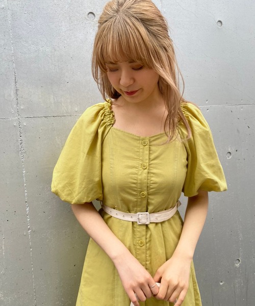 one after another NICE CLAUP(ワンアフターアナザーナイスクラップ)の「配色ベルトボリュームスリーブワンピース(ワンピース・レディース・ブラック/アイボリー/イエロー系その他・FREE)」の10枚目の写真