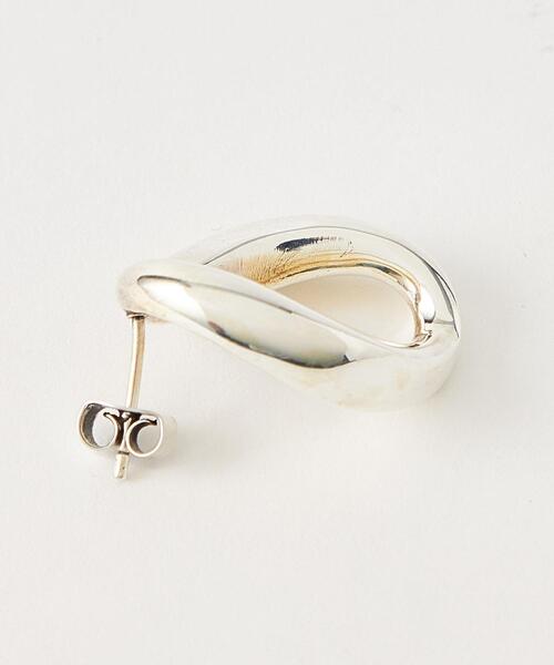 PHILIPPE AUDIBERT（フィリップ オーディベール）の「＜PHILIPPE AUDIBERT＞ELZA ピアス SIL＜Select by EMMEL REFINES＞（ピアス（両耳用）・レディース・シルバー・FREE）」の4枚目の写真