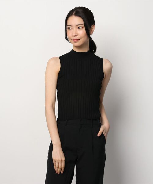 Guess(ゲス)の「Ester Halter Top(その他トップス・レディース・ブラック/ブラウン/ホワイト/グリーン・LARGE/MEDIUM/SMALL)」の3枚目の写真