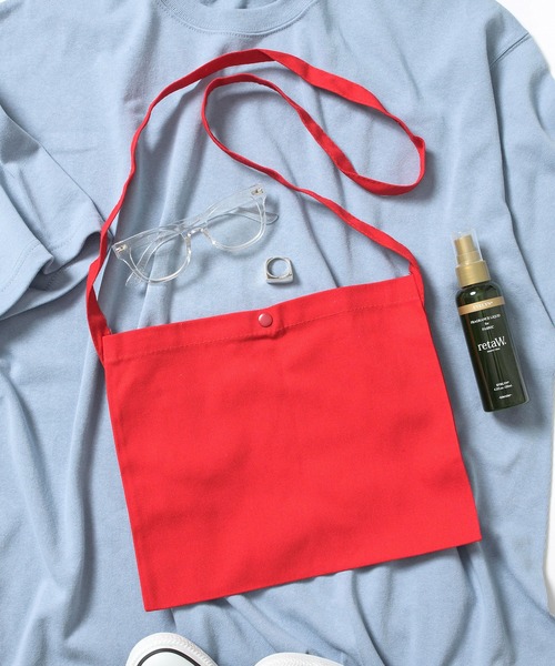 United Athle（ユナイテッドアスレ）の「【United Athle】レギュラー キャンバス サコッシュ 1461（ショルダーバッグ・メンズ・レッド/ナチュラル/ブラック/ネイビー/ライトグレー・FREE）」の5枚目の写真