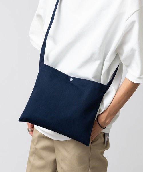 United Athle（ユナイテッドアスレ）の「【United Athle】レギュラー キャンバス サコッシュ 1461（ショルダーバッグ・メンズ・レッド/ナチュラル/ブラック/ネイビー/ライトグレー・FREE）」の13枚目の写真