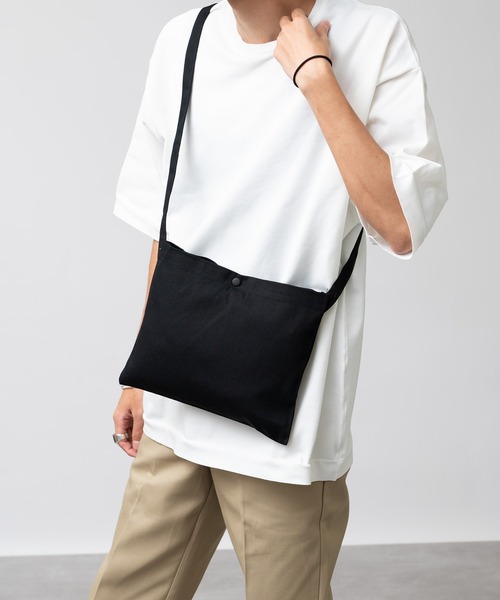 United Athle（ユナイテッドアスレ）の「【United Athle】レギュラー キャンバス サコッシュ 1461（ショルダーバッグ・メンズ・レッド/ナチュラル/ブラック/ネイビー/ライトグレー・FREE）」の22枚目の写真