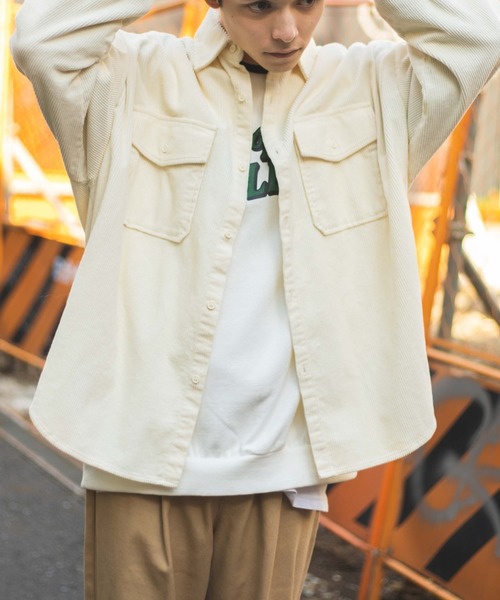 WEGO(ウィゴー)の「WEGO/コーデュロイビックシルエットシャツ(シャツ/ブラウス・メンズ・ブラック/ベージュ/ブラウン系その他/アイボリー/ブルー系その他・MEDIUM/LARGE)」の2枚目の写真