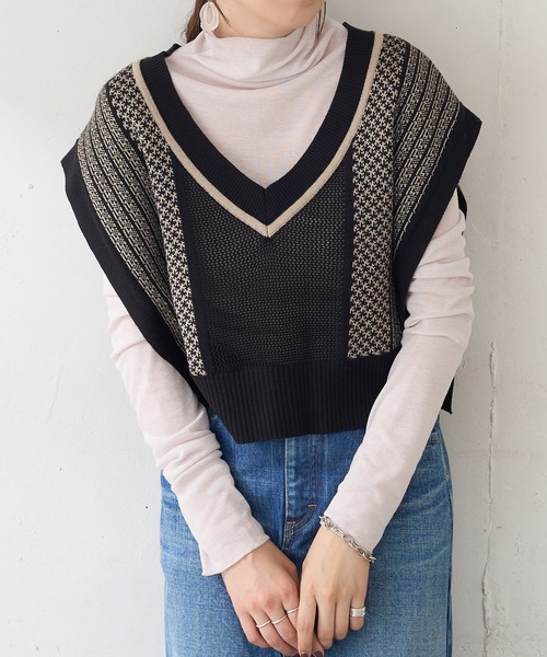 DISCOAT(ディスコート)の「【WEB限定】シアーシームレスタートルプルオーバー(Tシャツ/カットソー・レディース・ホワイト/ベージュ/グレー/モカ/ブラック/テラコッタ・FREE)」の4枚目の写真