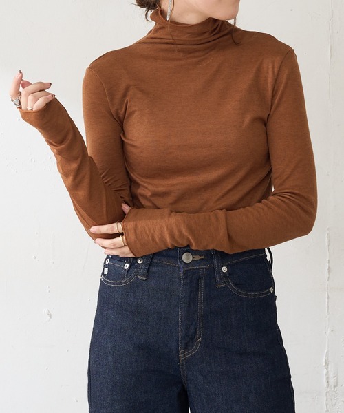 DISCOAT(ディスコート)の「【WEB限定】シアーシームレスタートルプルオーバー(Tシャツ/カットソー・レディース・ホワイト/ベージュ/グレー/モカ/ブラック/テラコッタ・FREE)」の5枚目の写真