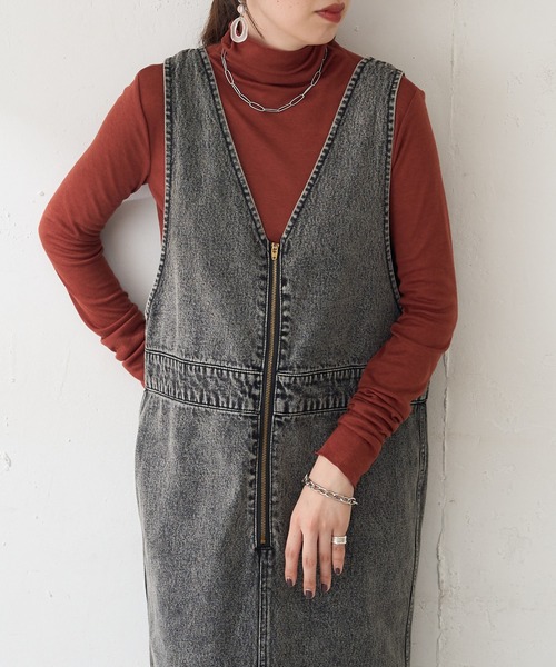 DISCOAT(ディスコート)の「【WEB限定】シアーシームレスタートルプルオーバー(Tシャツ/カットソー・レディース・ホワイト/ベージュ/グレー/モカ/ブラック/テラコッタ・FREE)」の8枚目の写真