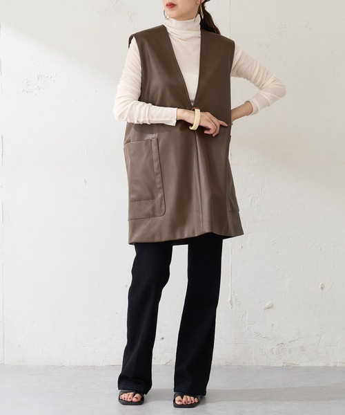 DISCOAT(ディスコート)の「【WEB限定】シアーシームレスタートルプルオーバー(Tシャツ/カットソー・レディース・ホワイト/ベージュ/グレー/モカ/ブラック/テラコッタ・FREE)」の19枚目の写真