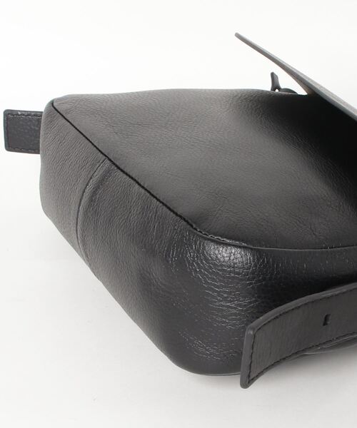 FOSSIL(フォッシル)の「HARPER CROSSBODY ZB1565001(メッセンジャーバッグ・レディース・ブラック・FREE)」の2枚目の写真