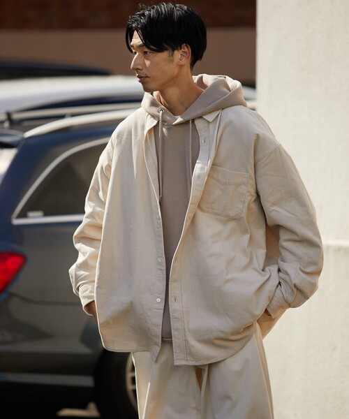 FREAK'S STORE（フリークスストア）の「ビックシルエット レギュラーカラーシャツ/タイプライター/デニム/コーデュロイ（シャツ/ブラウス・メンズ・ホワイト/ライトグレー/ブラウン/ブルー/ストライプ/ダークネイビー/オフホワイト/チェック/ダークブラウン/ベージュ・MEDIUM/LARGE）」の3枚目の写真