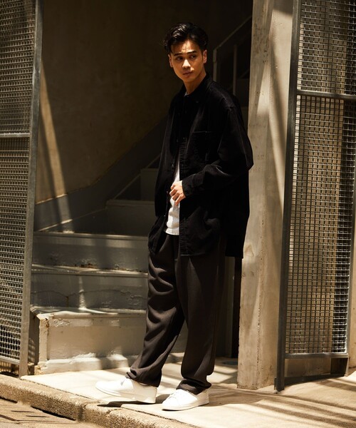 FREAK'S STORE（フリークスストア）の「ビックシルエット レギュラーカラーシャツ/タイプライター/デニム/コーデュロイ（シャツ/ブラウス・メンズ・ホワイト/ライトグレー/ブラウン/ブルー/ストライプ/ダークネイビー/オフホワイト/チェック/ダークブラウン/ベージュ・MEDIUM/LARGE）」の13枚目の写真