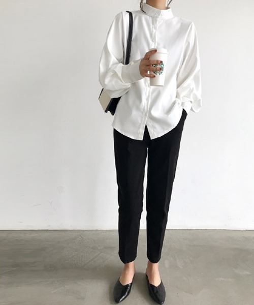 Chaco closet（チャコ クローゼット）の「スタンドカラーパフスリーブ