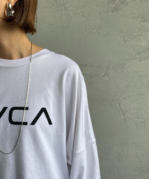 RVCA（ルーカ）の「[RVCA/ルーカ] BIG RVCA ロゴプリントロンT（Tシャツ/カットソー・レディース・ホワイト/ブラック・S/M/L）」の8枚目の写真
